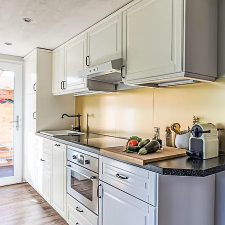 Verschlafen-- In Sanfte Huegel Eingebettet- By Interhome *