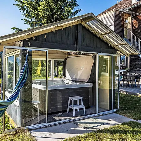 Verschlafen-- In Sanfte Huegel Eingebettet- By Interhome Lejlighed